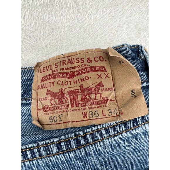 VTG Levis 501 Jeans Mens Sz 36x34 Medium Wash Button Fly Straight Leg 90s - Picture 13 of 14